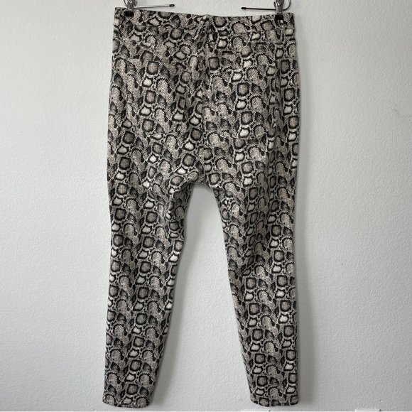 Good American Good Legs Snake Print Skinny Jeans - Picture 6 of 9